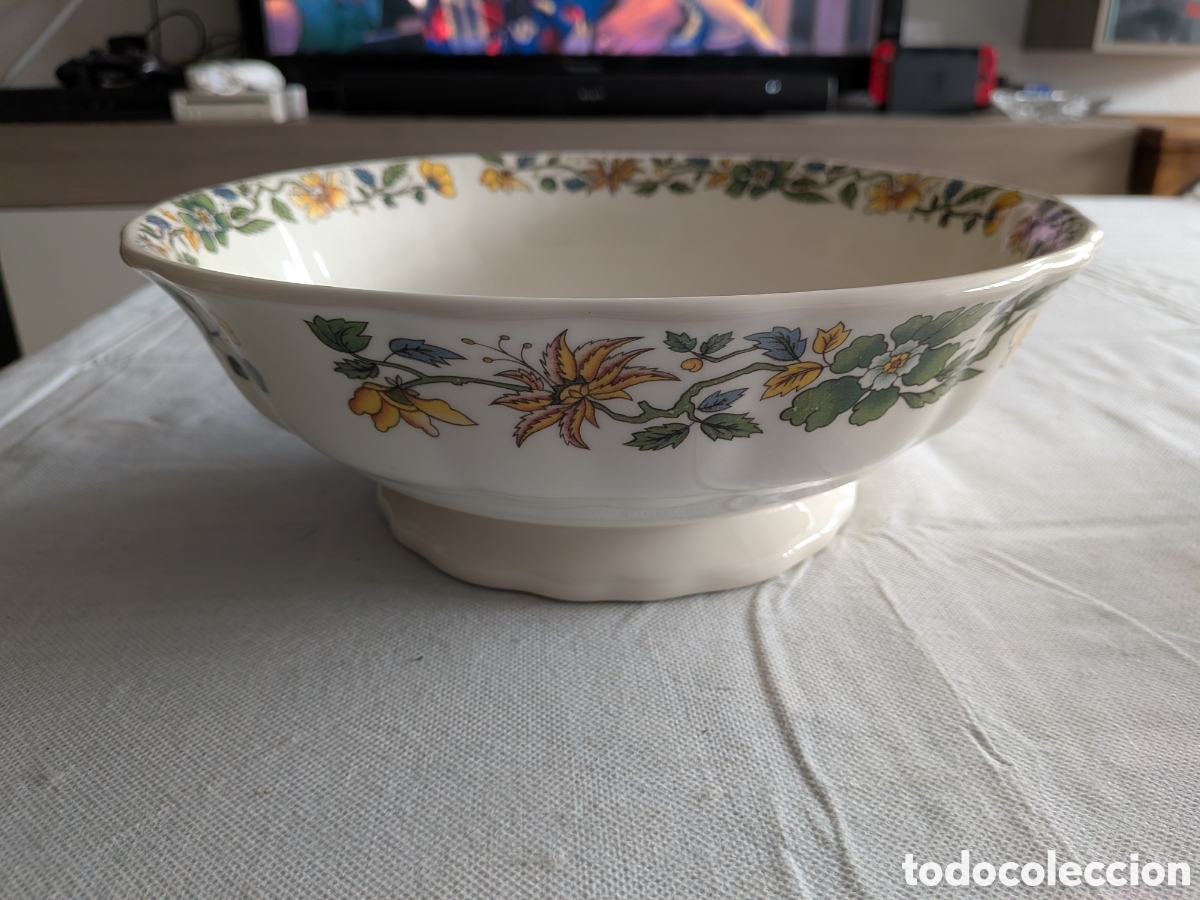 Antig&uuml;edades: Ensaladera La Cartuja Porcelana Flores