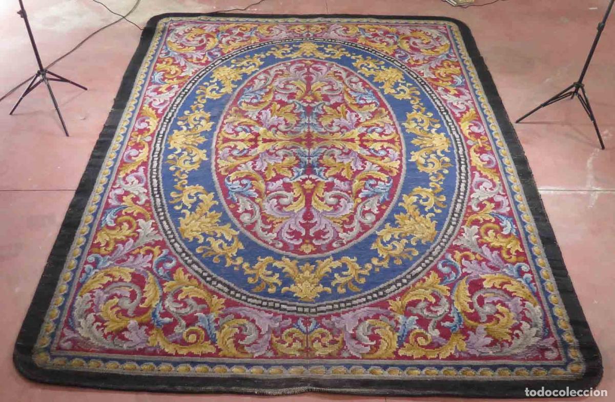 Antig&uuml;edades: ALFOMBRA DE NUDO. REAL FABRICA. ESPA&Ntilde;A. PRIMER TERCIO SIGLO XX