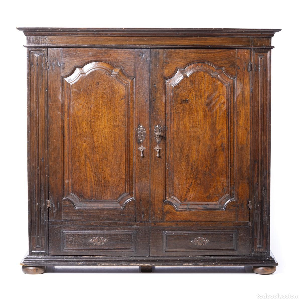 Antiquit&eacute;s: Armario de madera de caoba - siglo XIX