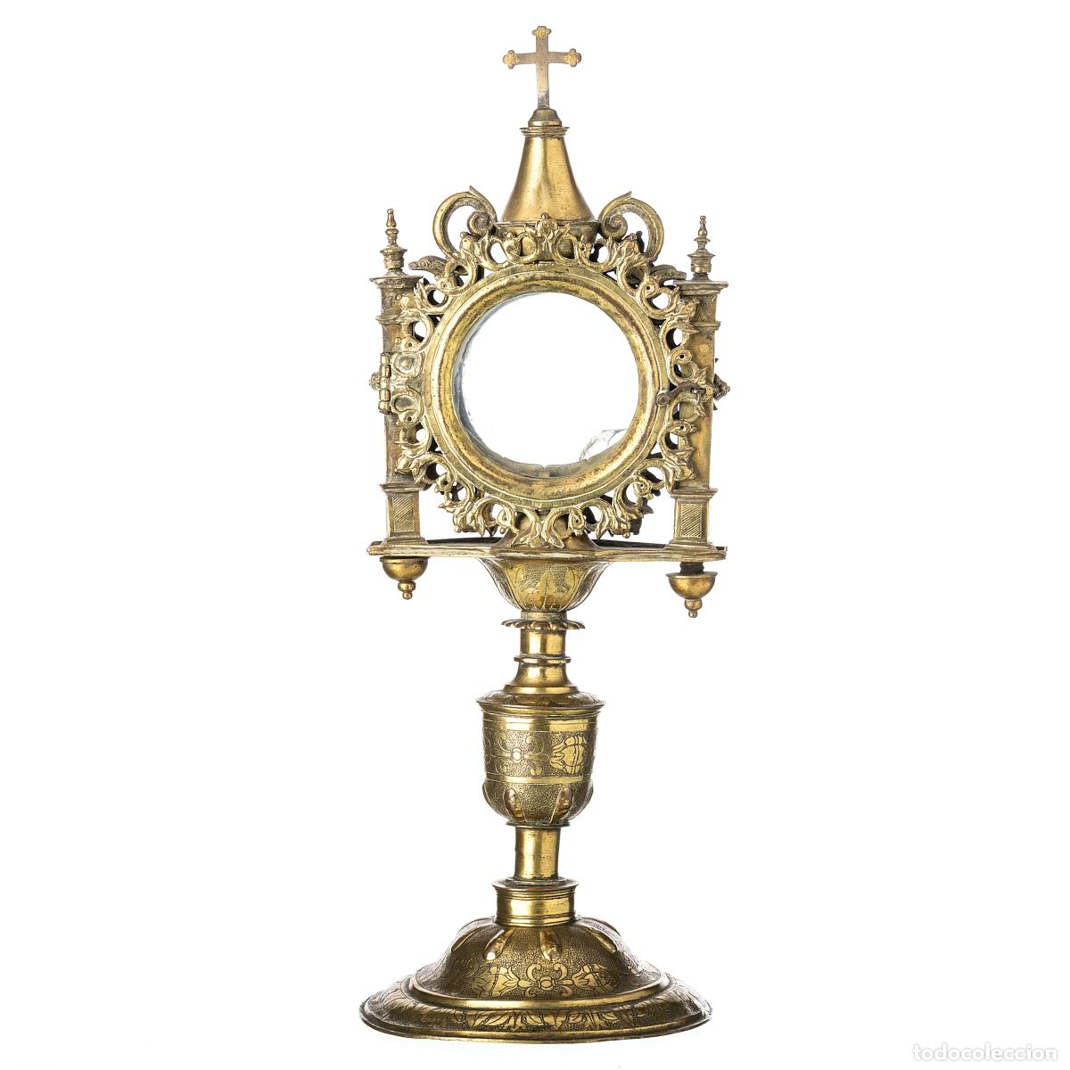 Antiguidades: Arte sacro - Custodia - Siglo XVI