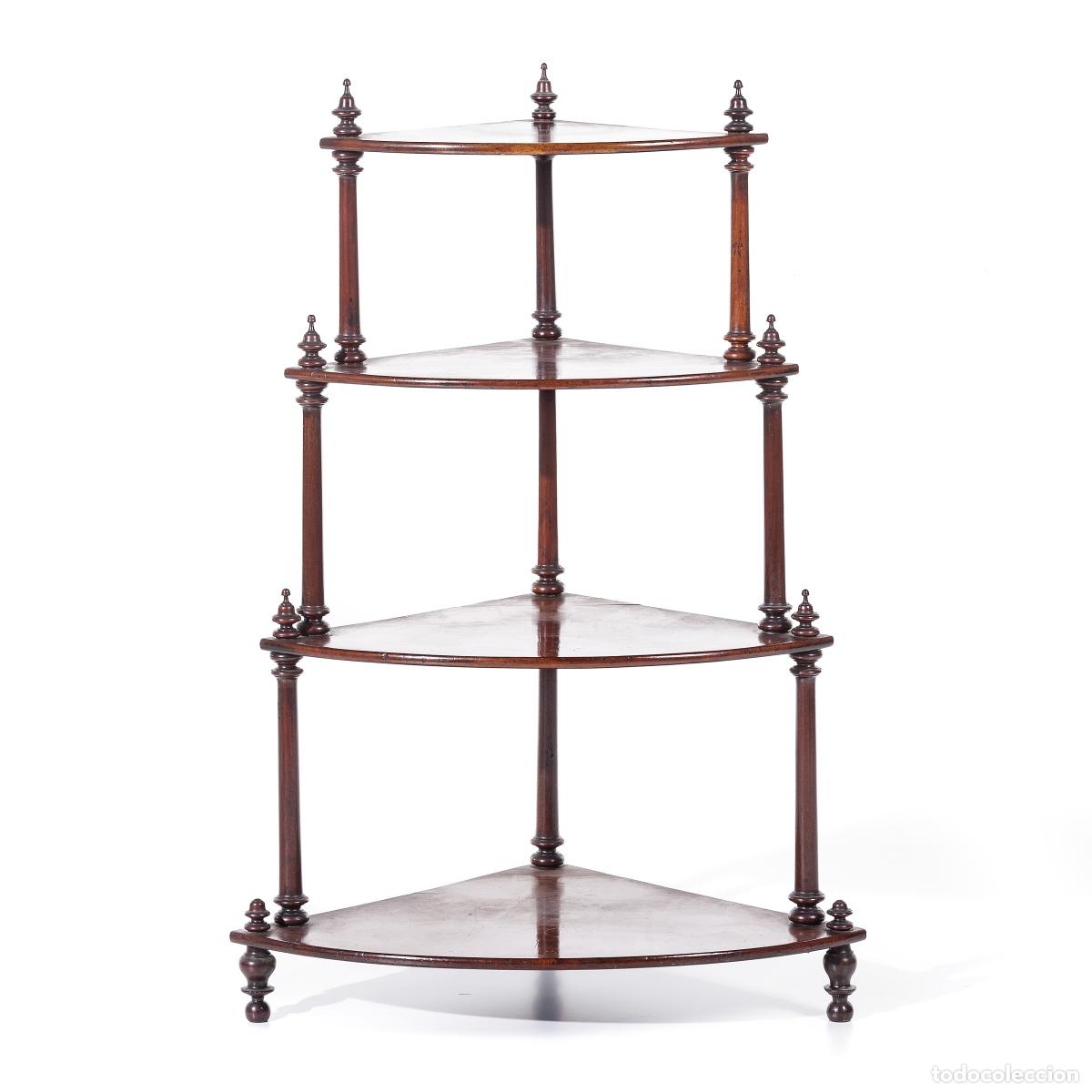 Antig&uuml;edades: Soporte de esquina - siglo XIX