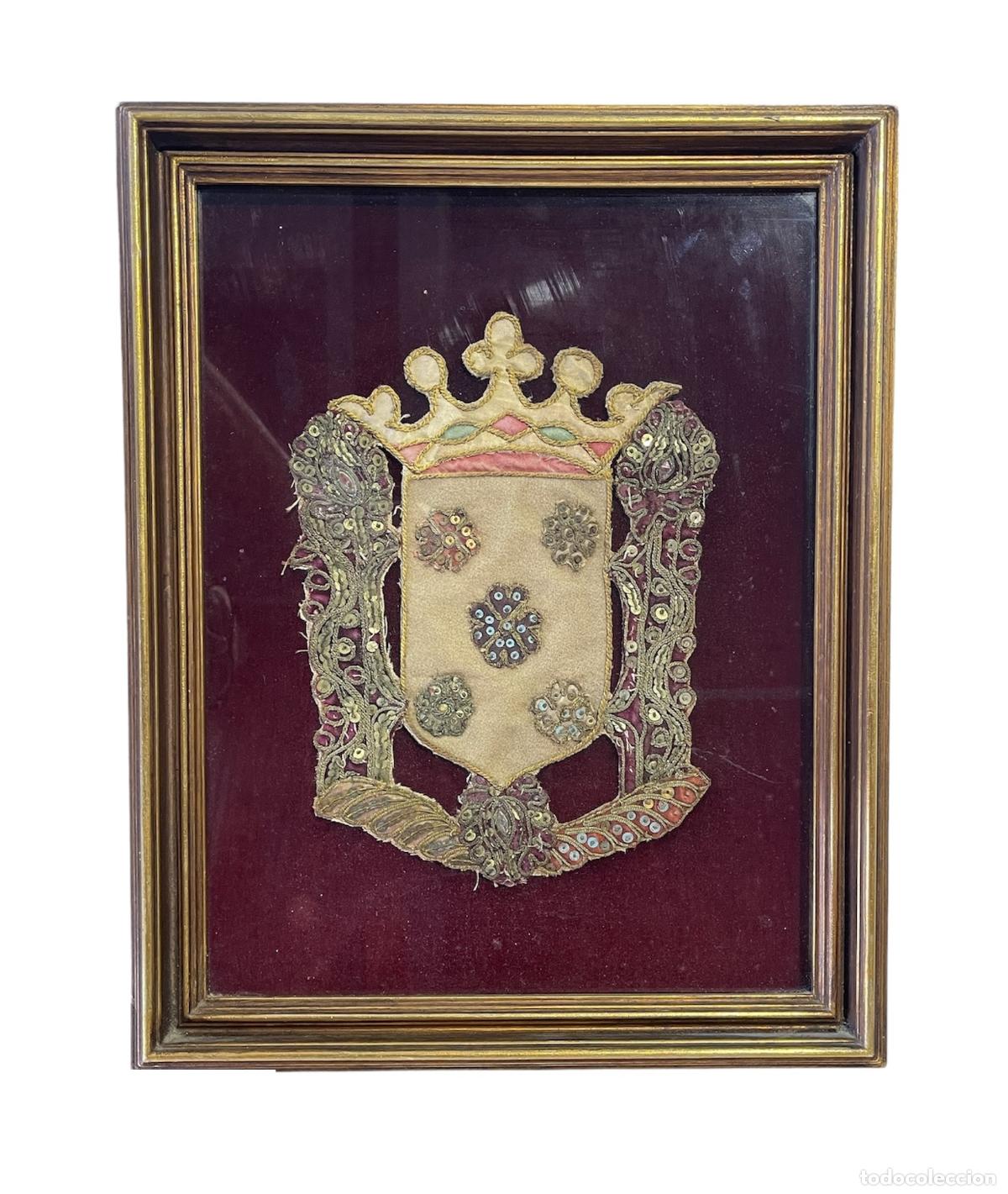 Antig&uuml;edades: Objetos militares - Escudo portugu&eacute;s - Siglo XIX