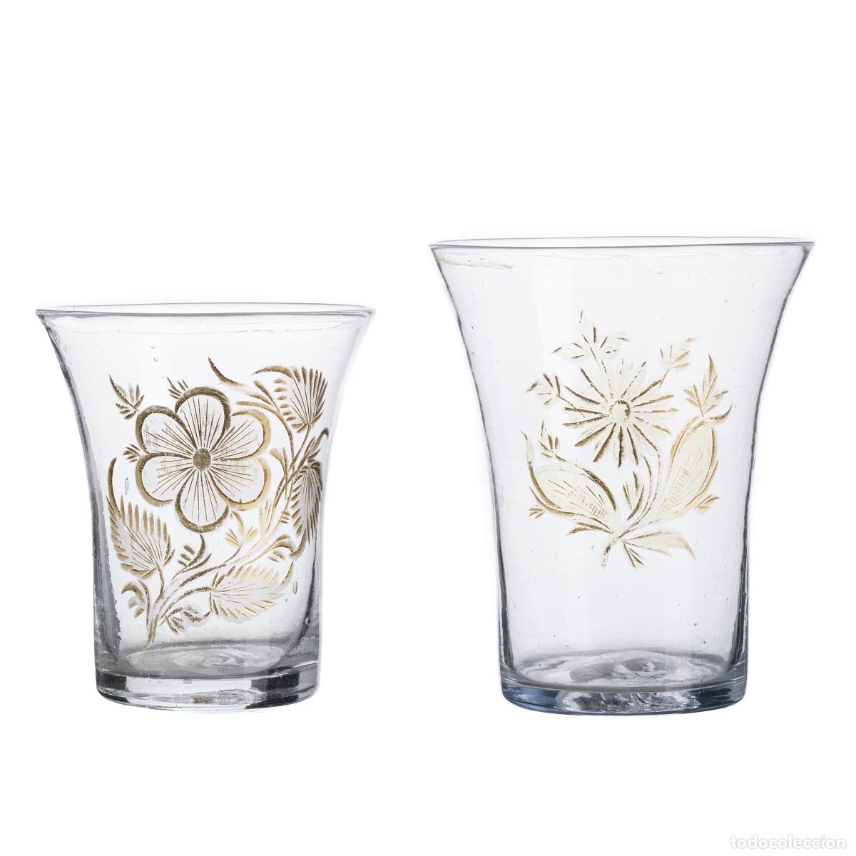 Antig&uuml;edades: Cristal y vidrio - Dos copas acampanadas - Real F&aacute;brica de Cristal de La Granja - Siglo XVIII