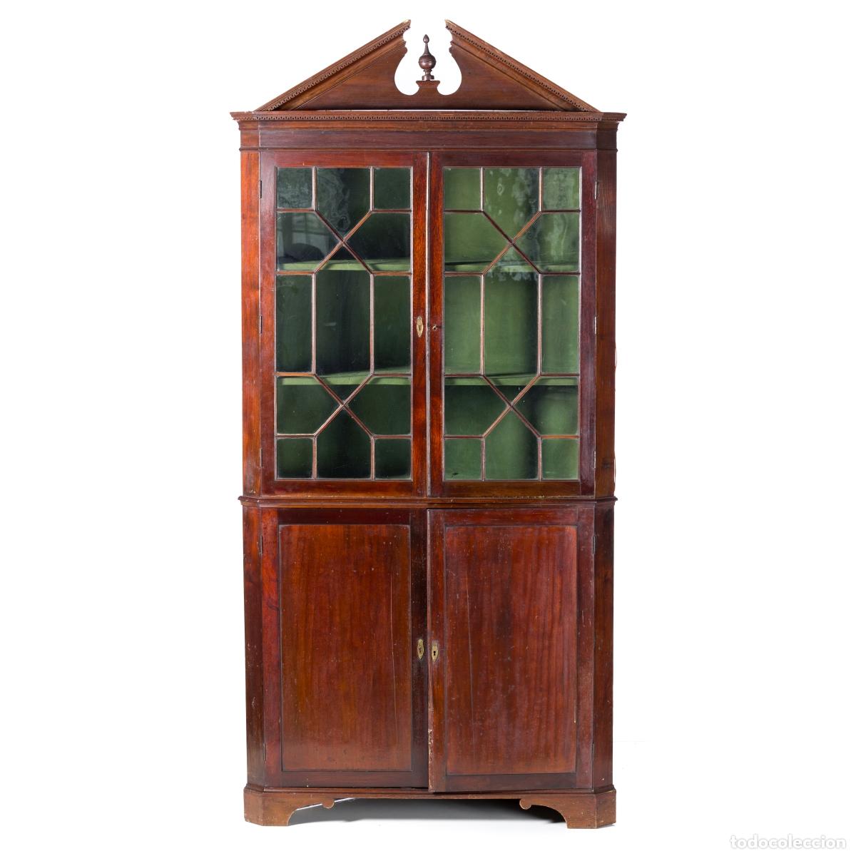 Antiquit&auml;ten: Pieza de esquina D. Maria en madera vinh&aacute;tica - siglo XIX