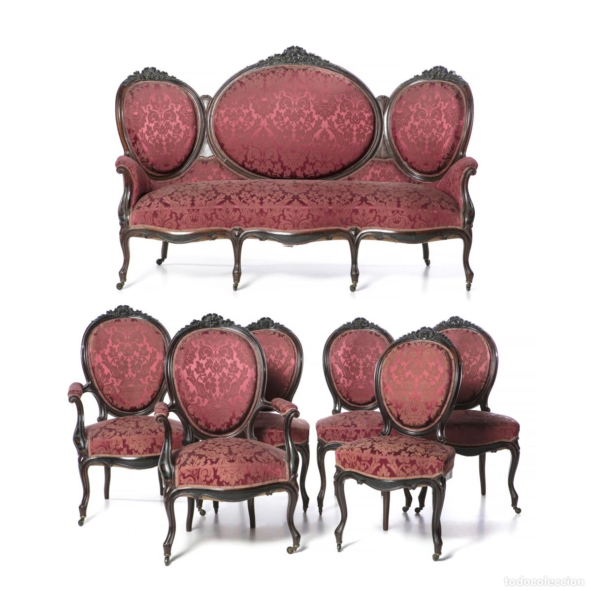 Antiguidades: Conjunto de sof&aacute;s rom&aacute;nticos con dos sillones y cuatro sillas - siglo XIX