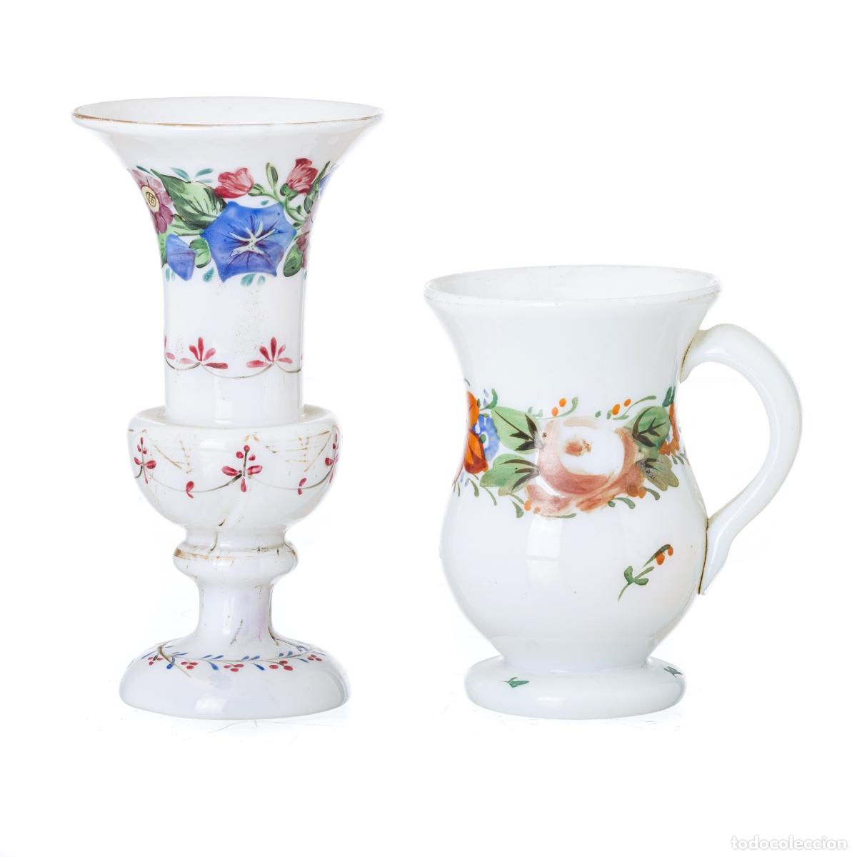 Antiguidades: Cristal y vidrio - Jarr&oacute;n y taza de vidrio esmerilado - Siglo XVIII