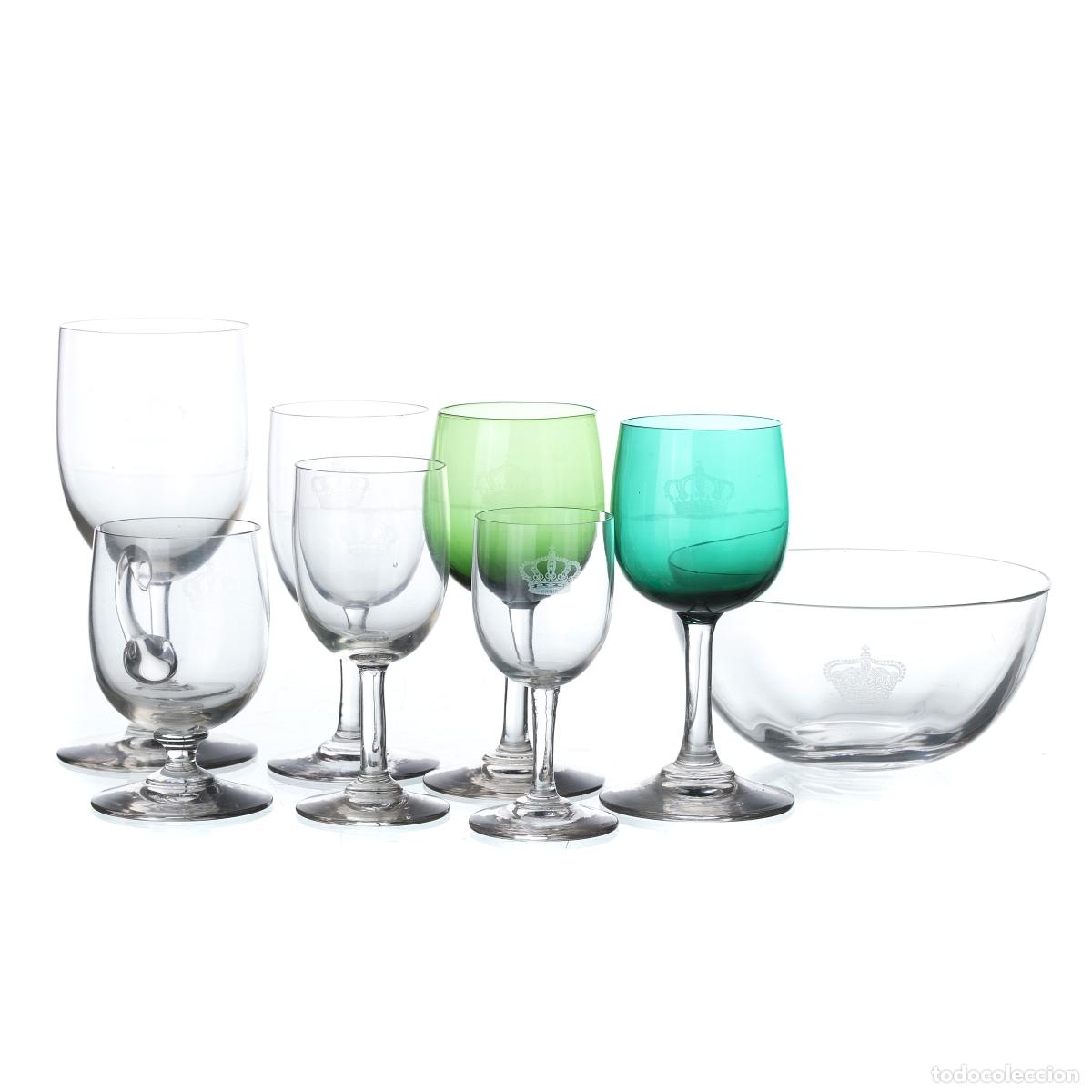 Oggetti Antichi: Cristal y vidrio - Juego de copas Baccarat - Hecho por encargo para el rey Manuel II - Siglo XIX