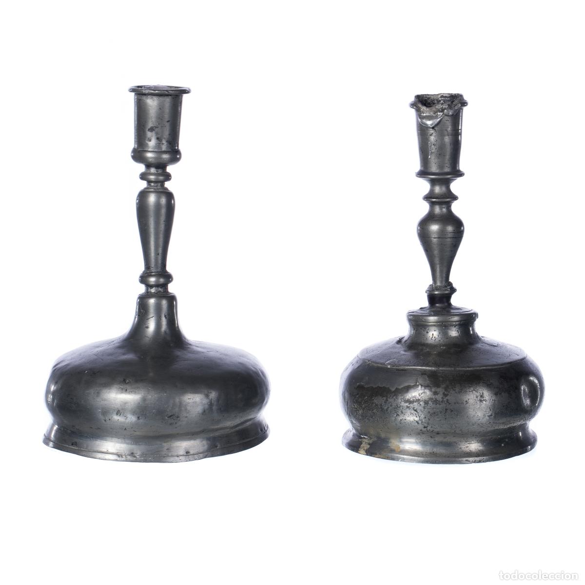 Antig&uuml;edades: Dos candelabros - siglo XVIII - Foto 1