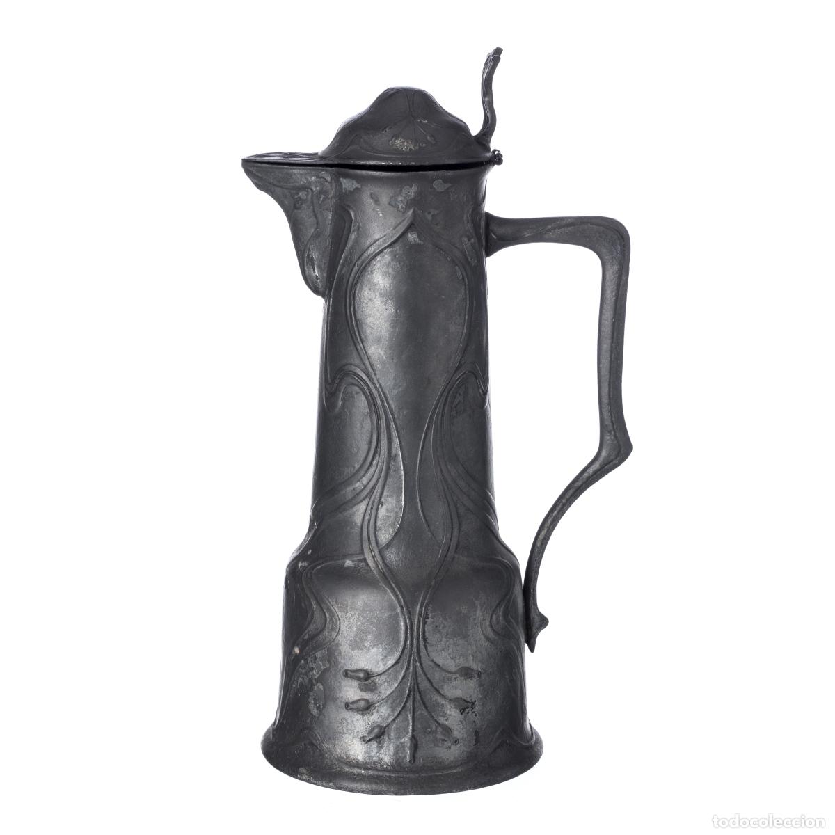 Antig&uuml;edades: Jarra de estilo Art Nouveau con tapa