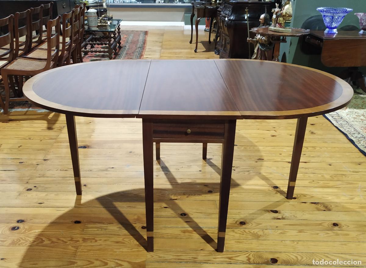 Antig&uuml;edades: Mesa con solapas