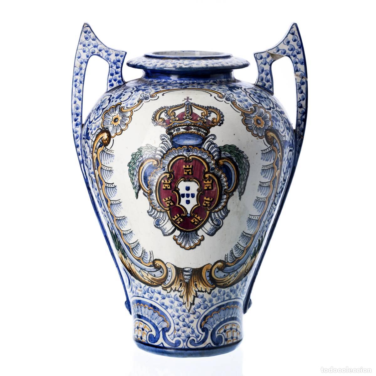 Antiquit&eacute;s: Cer&aacute;mica - Jarra de cer&aacute;mica con asas que lleva el escudo de armas portugu&eacute;s.