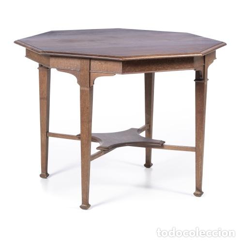 Antiquit&eacute;s: Mesa de centro con tablero octogonal