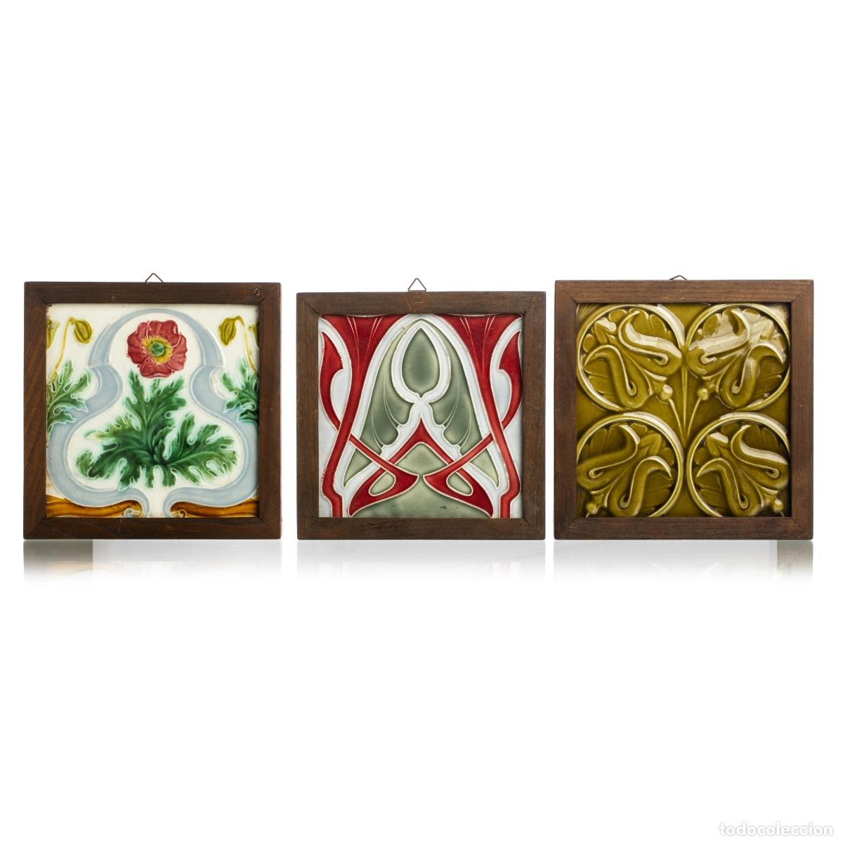 Antig&uuml;edades: Cer&aacute;mica - Tres azulejos Art Nouveau