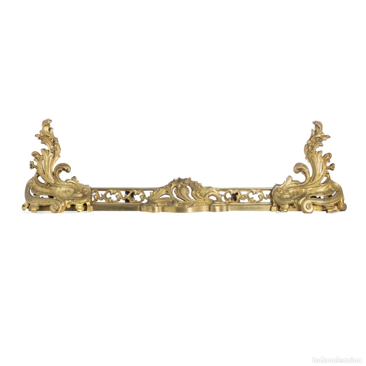Antig&uuml;edades: Frente de chimenea de bronce dorado - siglo XIX