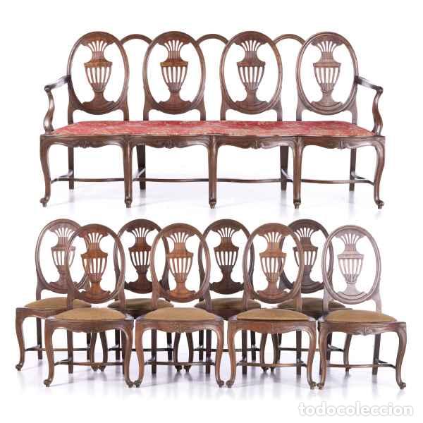 Antiquit&eacute;s: Ocho sillas y sof&aacute;s, estilo rey Jos&eacute;/reina Mar&iacute;a, en madera oleica - siglo XVIII
