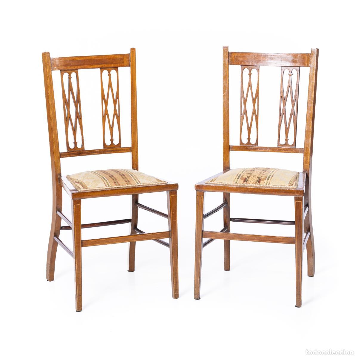 Antiquit&eacute;s: Par de sillas de madera de sat&iacute;n - siglo XIX