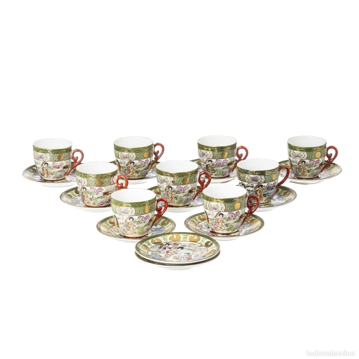 Antiguidades: Porcelana - Juego de ocho tazas de caf&eacute; y once platillos - Vista Alegre