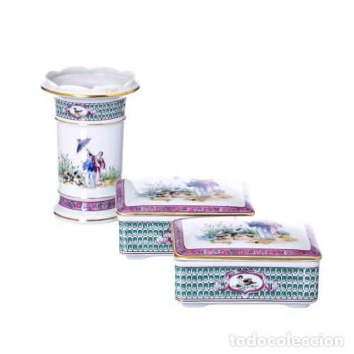 Antiques: Porcelana - Jarr&oacute;n y par de cajas con tapa - Vista Alegre