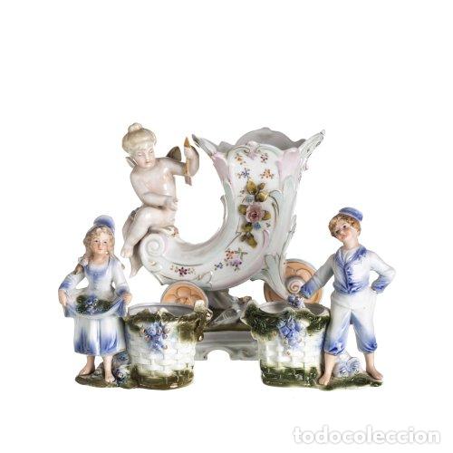 Antiquit&eacute;s: Porcelana - Par de jarrones y maceta - Siglo XIX