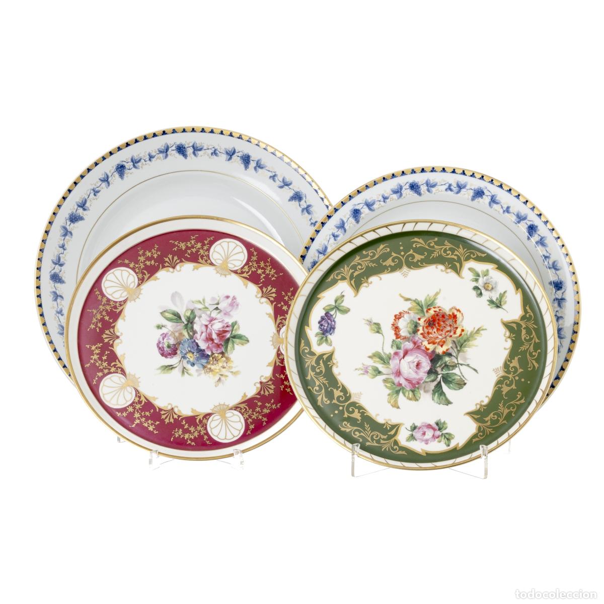 Antiguidades: Porcelana - Juego de cuatro platos - Vista Alegre
