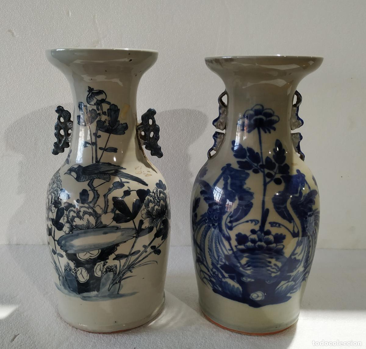 Antig&uuml;edades: Porcelana oriental - Dos jarrones - Foto 1