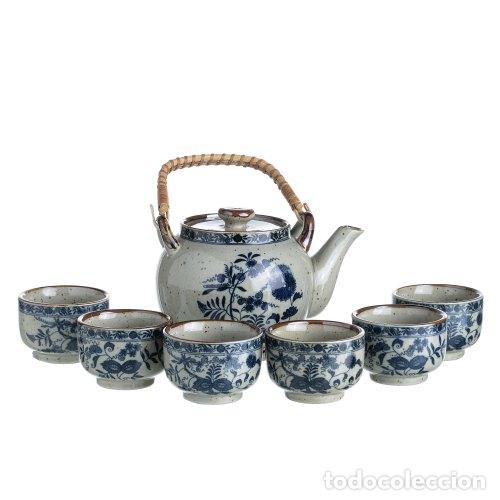 Antiguidades: Porcelana oriental: tetera y seis cuencos.