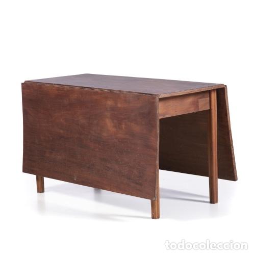 Antig&uuml;edades: Mesa con alas de madera - siglo XVIII - Foto 1
