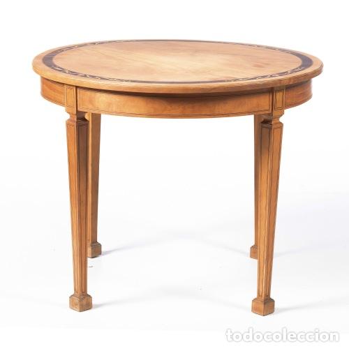 Antiquit&eacute;s: Mesa de centro estilo D. Mar&iacute;a
