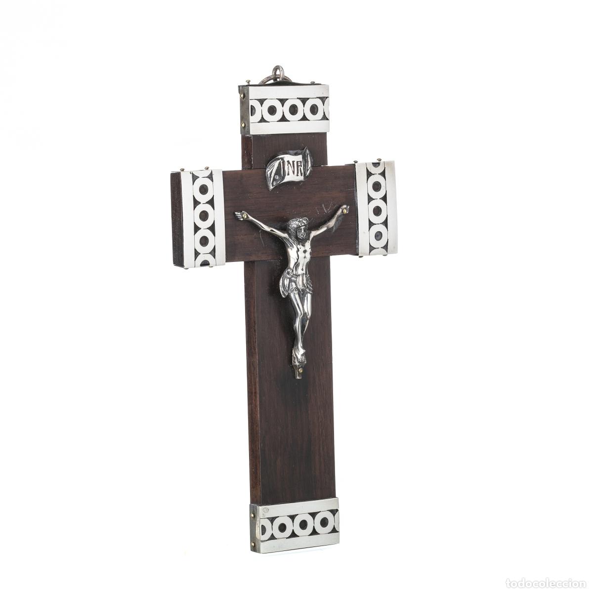 Antig&uuml;edades: Plata - Jesucristo crucificado en plata - Art D&eacute;co - Siglo XIX