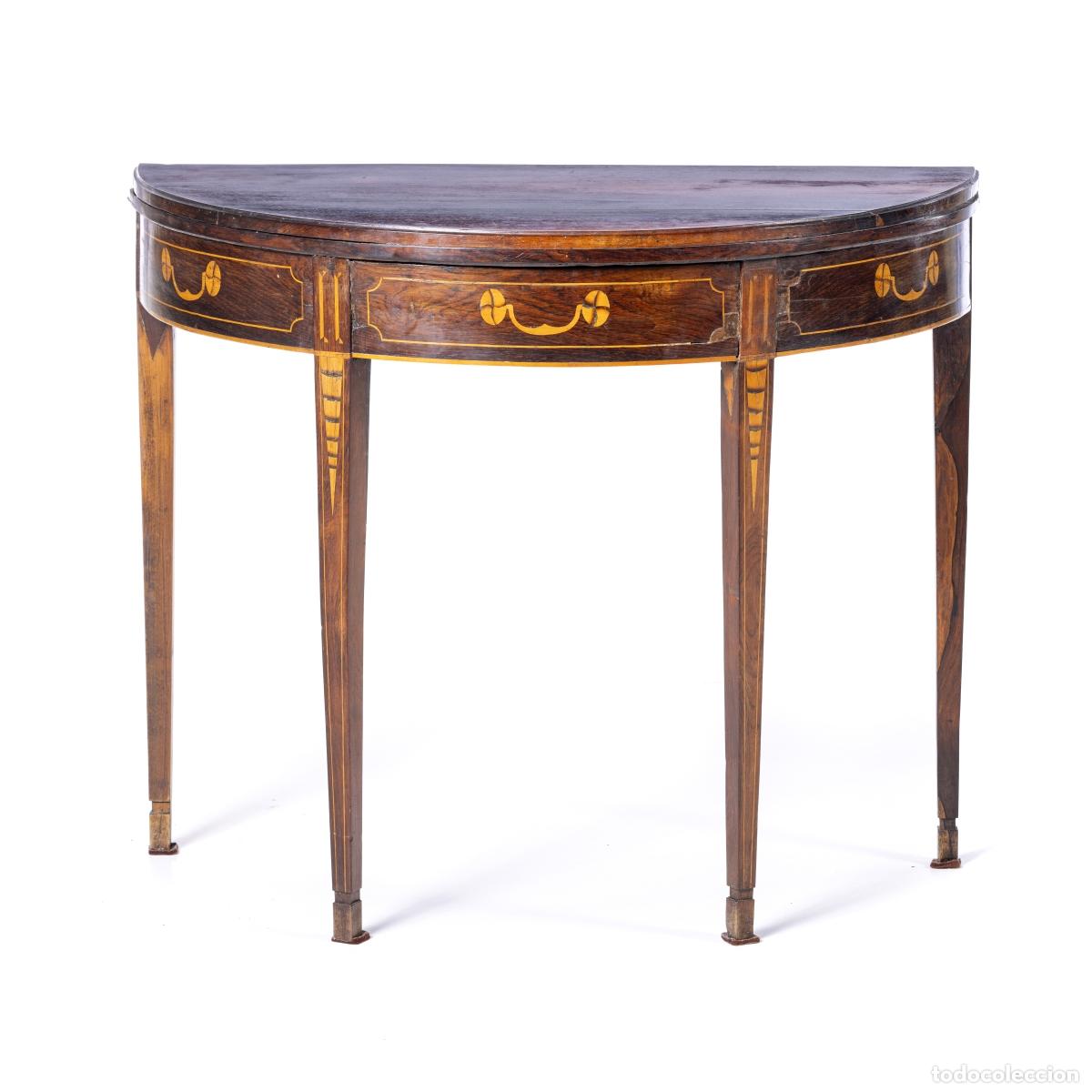 Antig&uuml;edades: Mesa de t&eacute; D. Maria en palisandro - siglo XIX