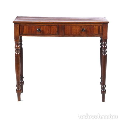 Antiquit&auml;ten: Mesa auxiliar de madera vinh&aacute;tico - siglo XIX