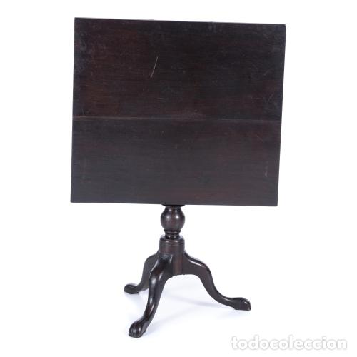 Antiquit&eacute;s: Mesa plegable de madera vinh&aacute;tica - siglo XVIII