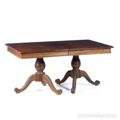 Antig&uuml;edades: Mesa de comedor - siglo XIX