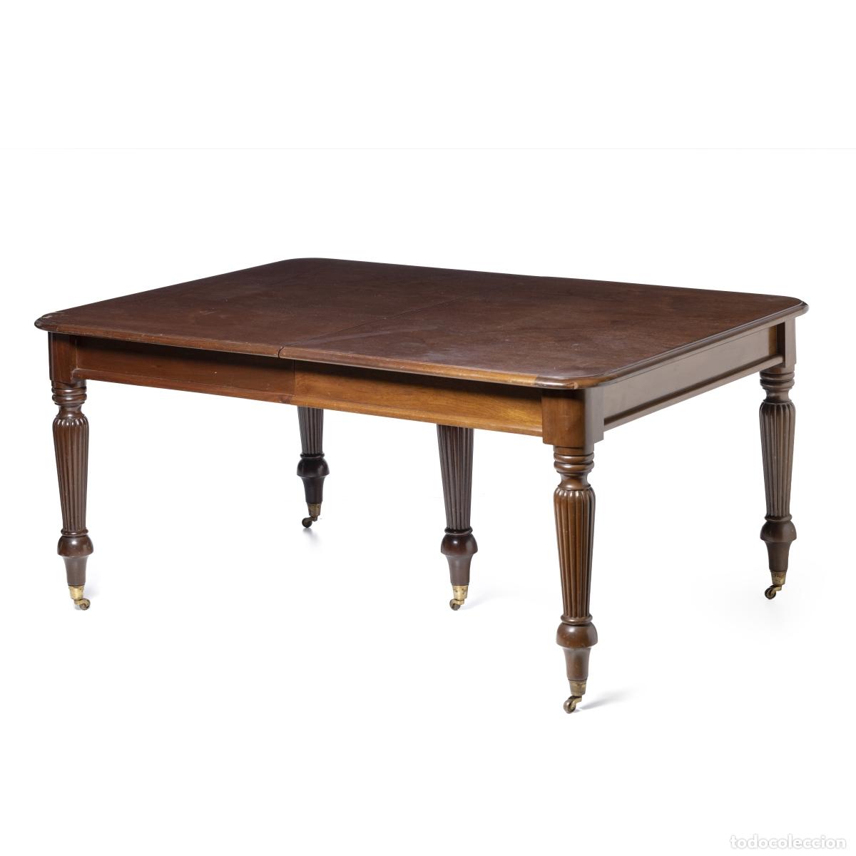Antiquit&eacute;s: Mesa de comedor
