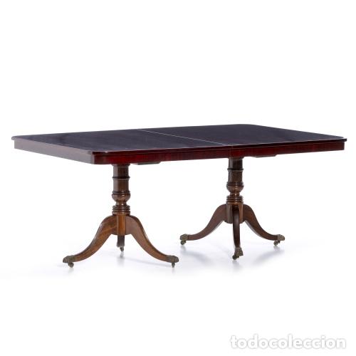 Antig&uuml;edades: Mesa de comedor de Jorge III