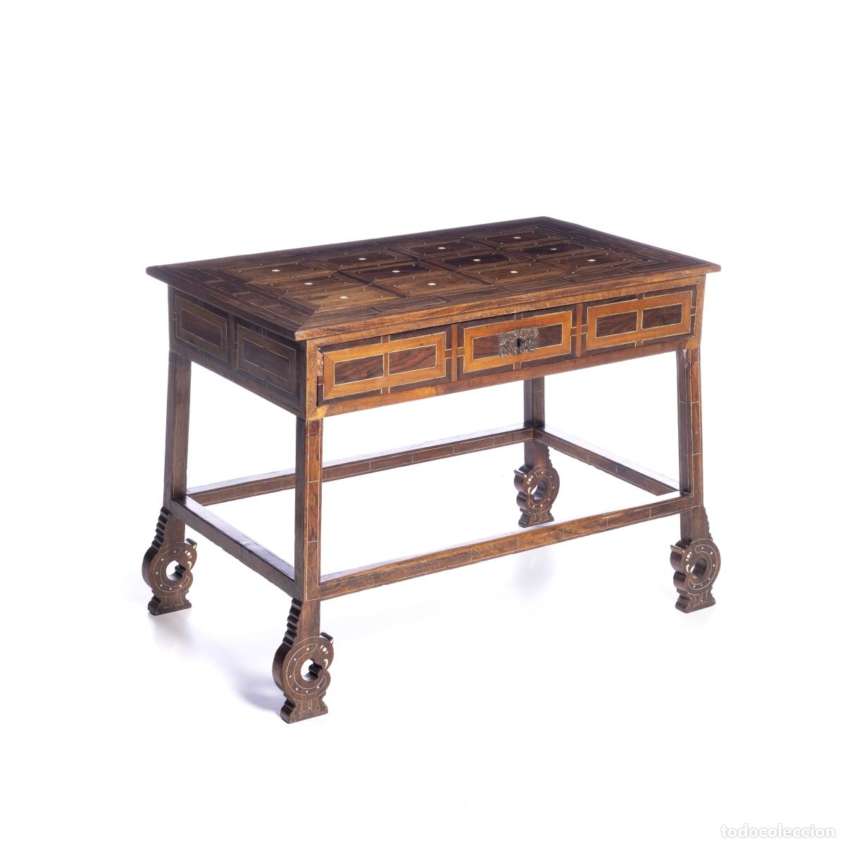Antiquit&eacute;s: Mesa de palisandro de estilo filipino - siglo XIX