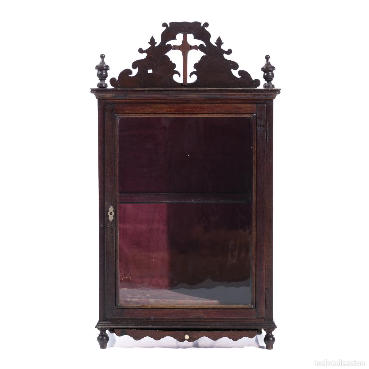 Antiques: Oratorio en madera vinh&aacute;tica - siglo XIX