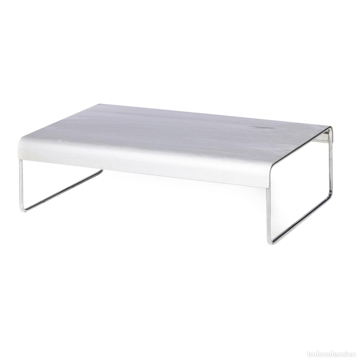 Antiguidades: Mesa de sof&aacute; de casino