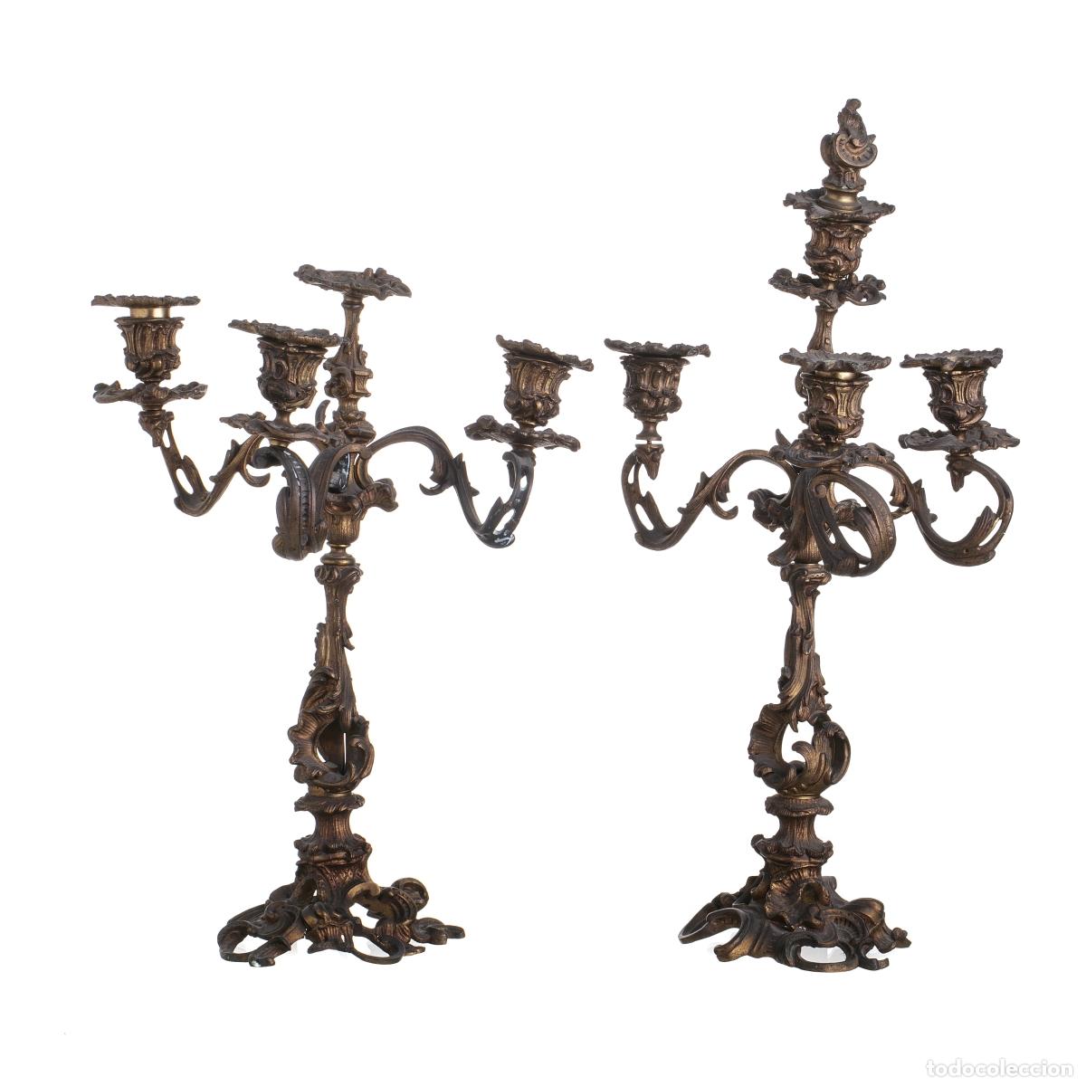 Antiguidades: Par de candelabros Luis XV de bronce dorado - siglo XIX