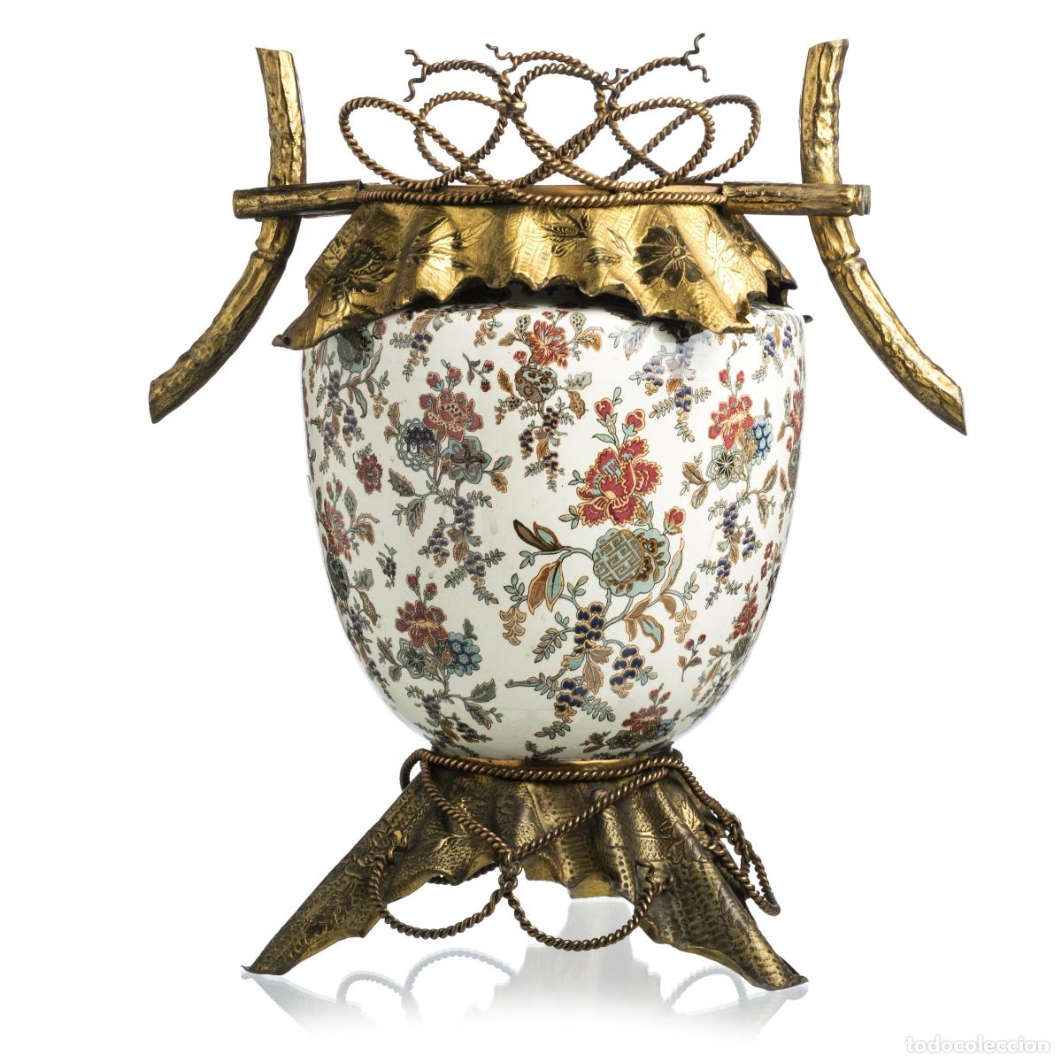 Oggetti Antichi: Porcelana - Arca con montura de metal dorado - Sarreguemines