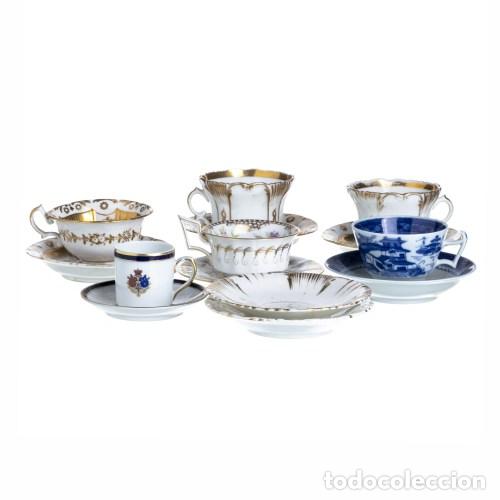 Antiques: Porcelana - Juego de siete tazas y ocho platillos - Vista Alegre