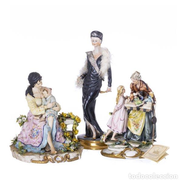 Antiques: Porcelana - Dos grupos escult&oacute;ricos y una escultura - Capodimonte