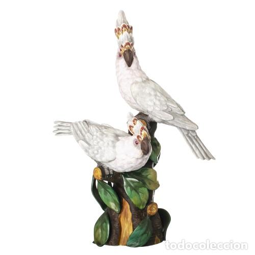 Antiques: Porcelana - Grupo escult&oacute;rico de cacat&uacute;as - Vista Alegre