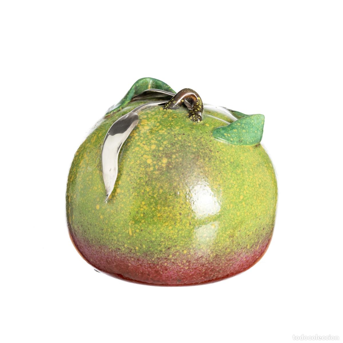 Antiguidades: Porcelana oriental - Frutas de porcelana procedentes de China