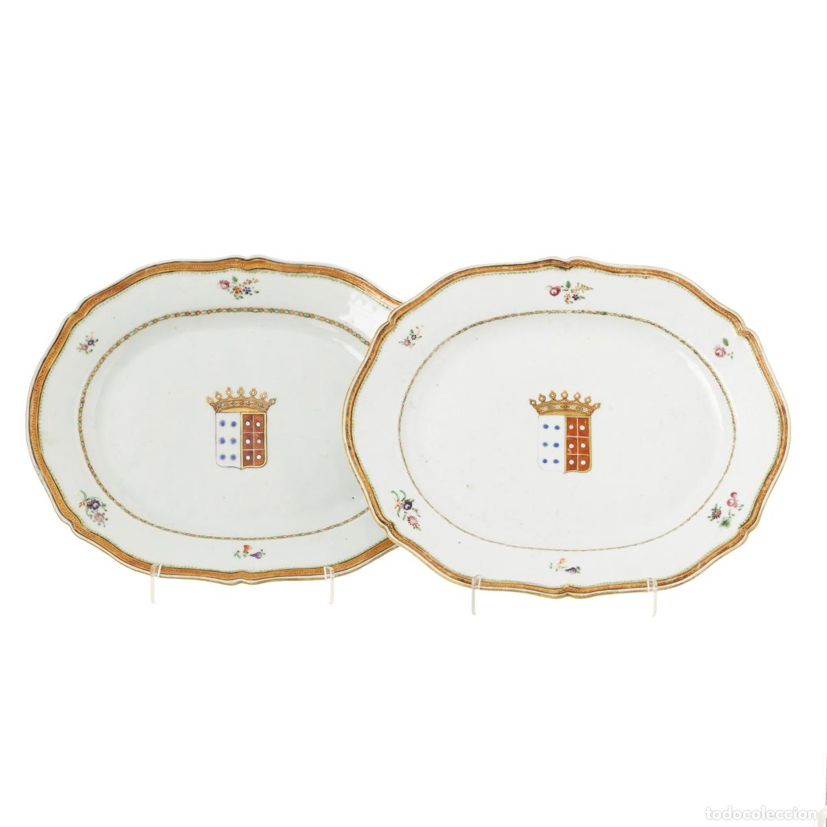 Antiguidades: Porcelana oriental - Par de fuentes talladas para servir