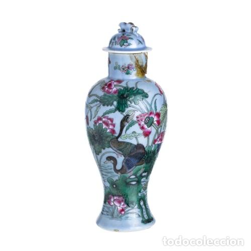 Antiquit&auml;ten: Porcelana oriental - Tarro de porcelana con tapa