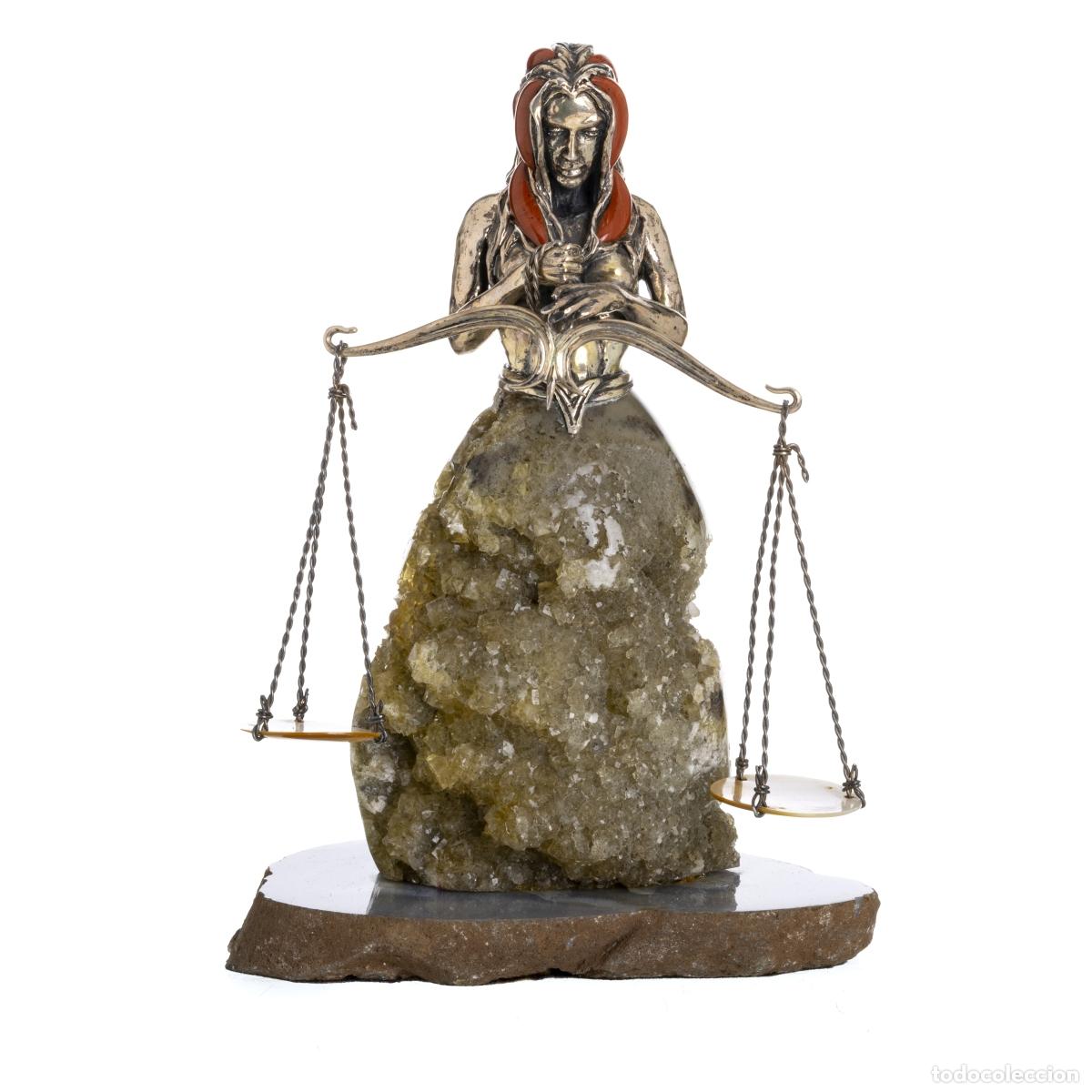 Antiques: Plata - Escultura en plata y piedra dura