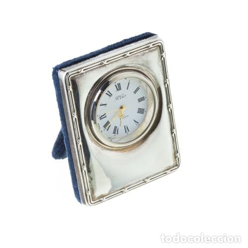 Antig&uuml;edades: Plata - Reloj de mesa plateado - Foto 1
