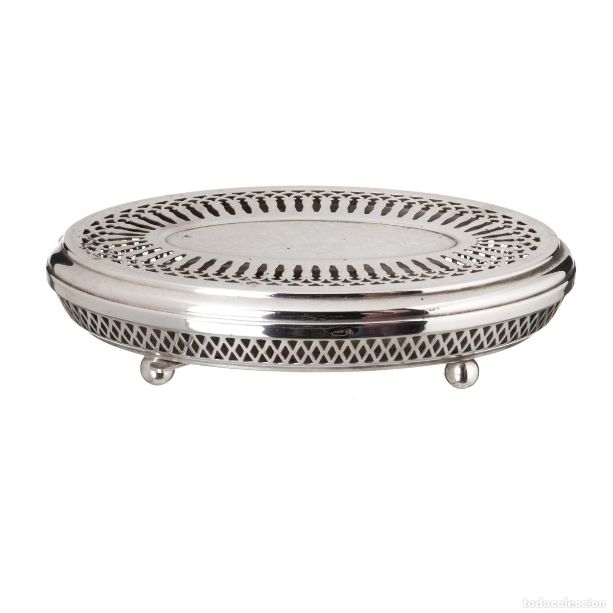 Antiques: Rechaud en forma de cono - siglo XIX