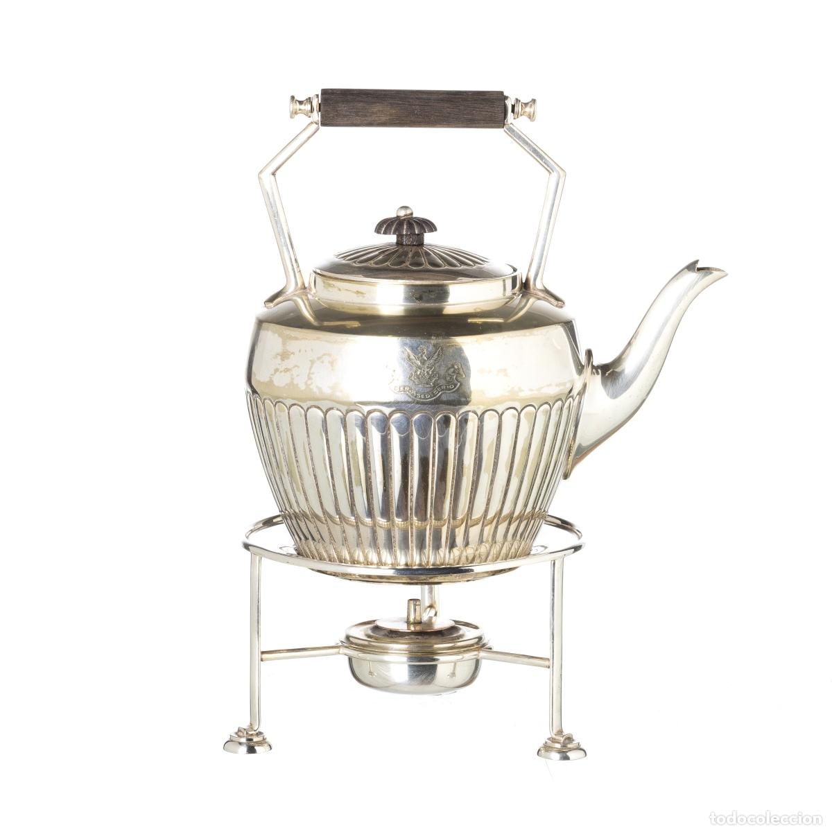 Antiques: Samovar en una concha